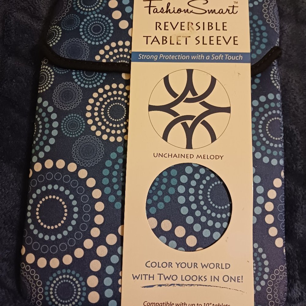 Fashion Smart Reversible Tablet Sleeve for a 10 " tablet in  Unchained Melody